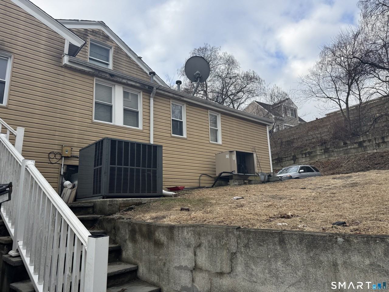 47 Pershing Dr #1 - Photo 3 of 21