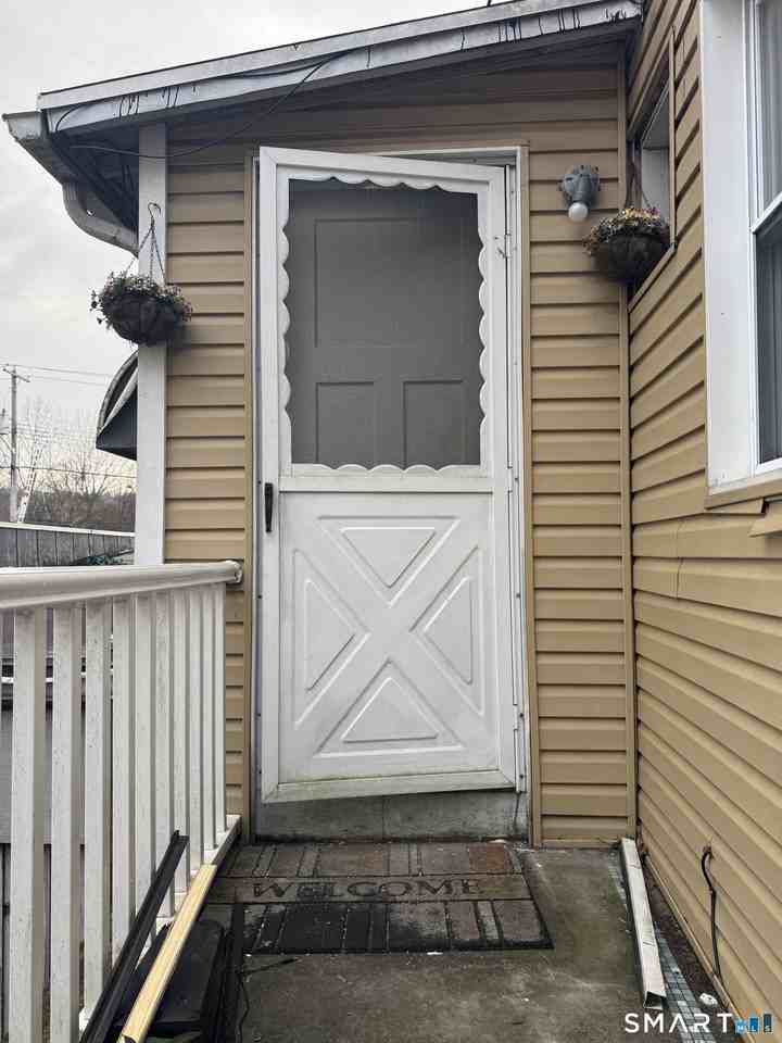 47 Pershing Dr #1 - Photo 5 of 21