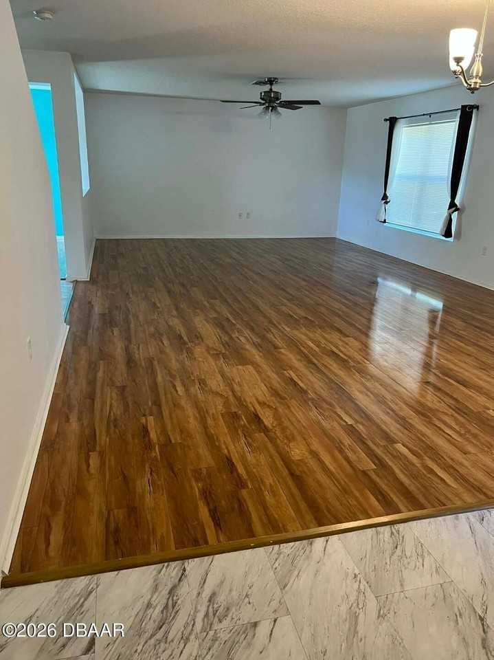 313 Bayberry Lakes Blvd - Photo 3 of 18