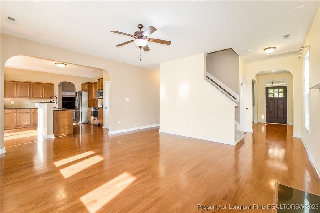 2828 Deepwater Ct - Photo 4 of 34