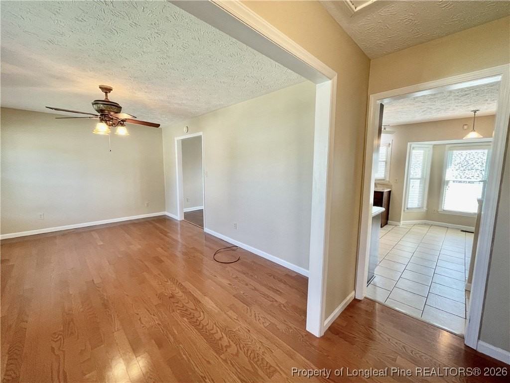 127 Kristin Ave - Photo 3 of 32