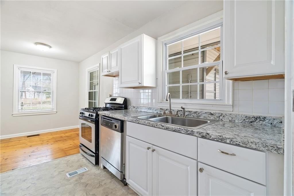 681 Toliver St Ne - Photo 7 of 18