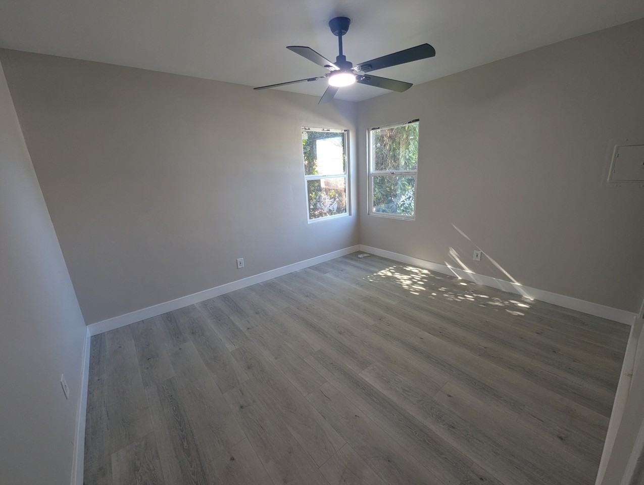 3450 Cherokee Ave #3450 - Photo 6 of 10