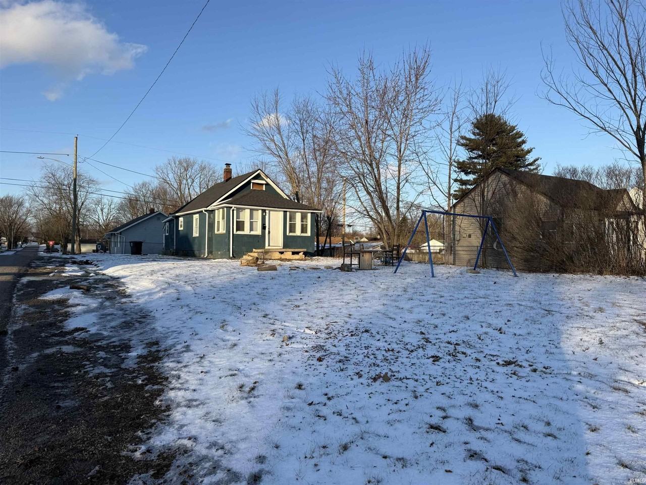 3401 Harvester Ave - Photo 2 of 12