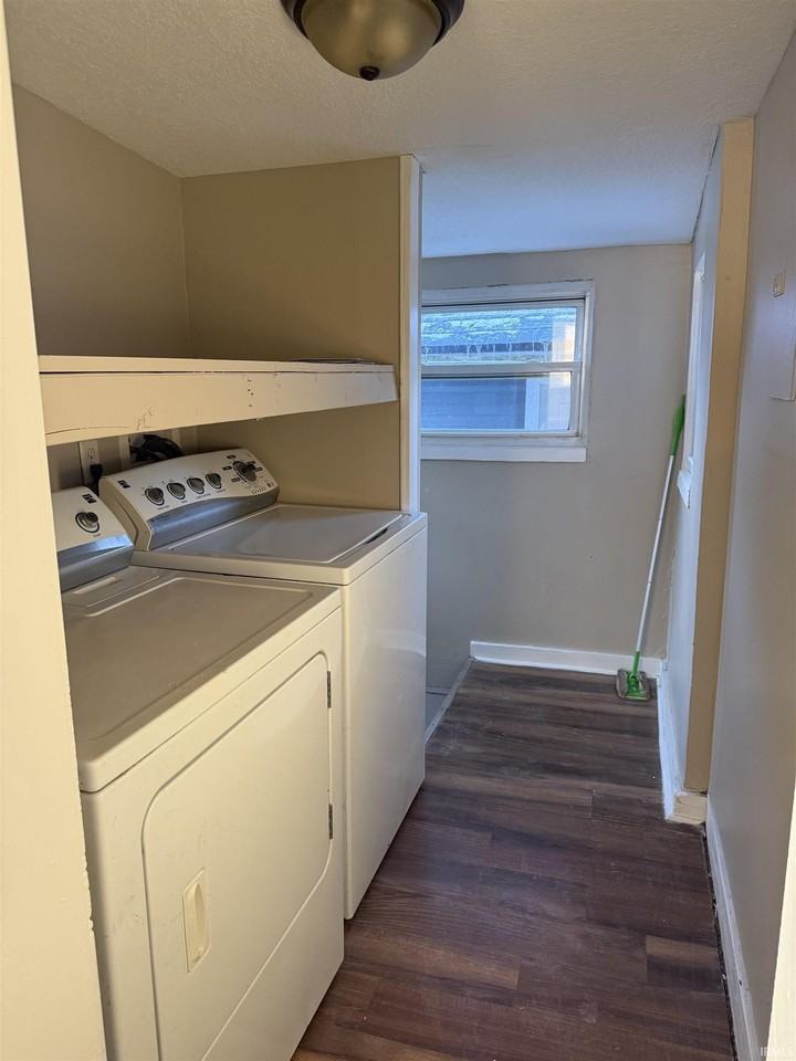 3401 Harvester Ave - Photo 7 of 12