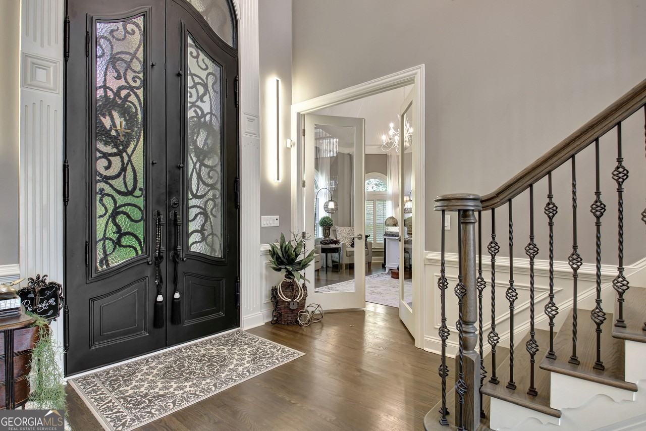 804 Ridgestone Ct - Photo 3 of 50