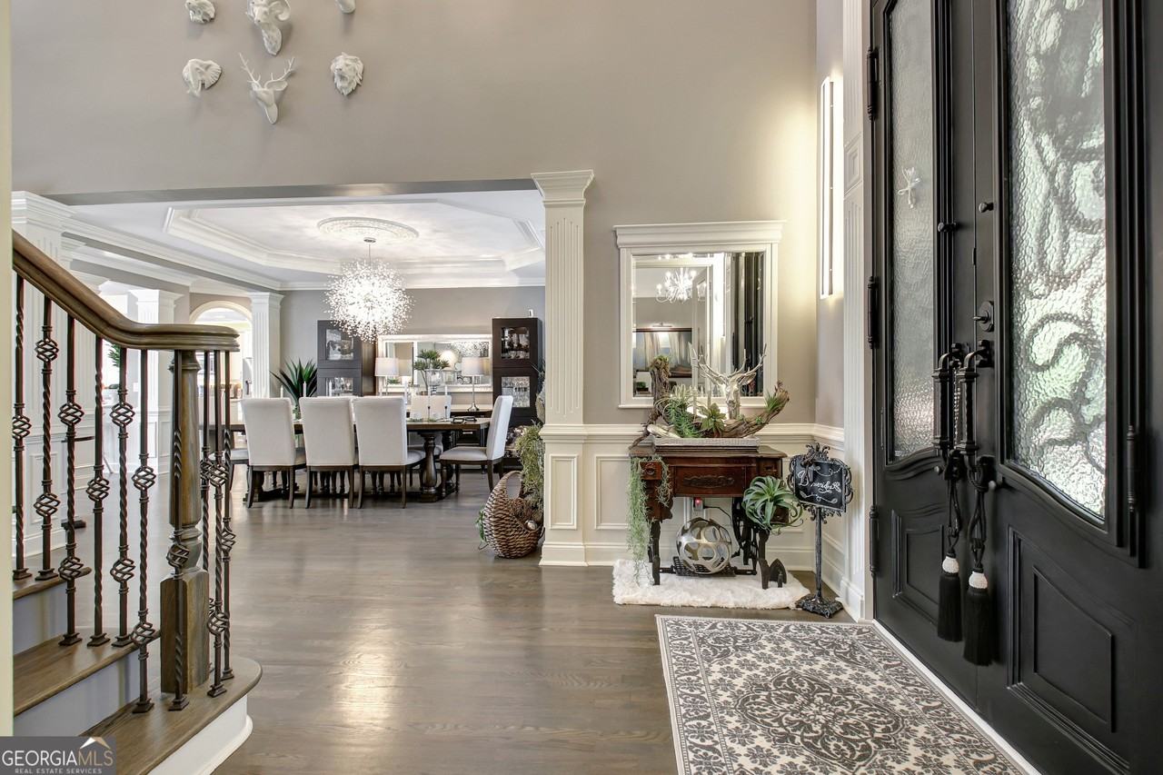 804 Ridgestone Ct - Photo 5 of 50