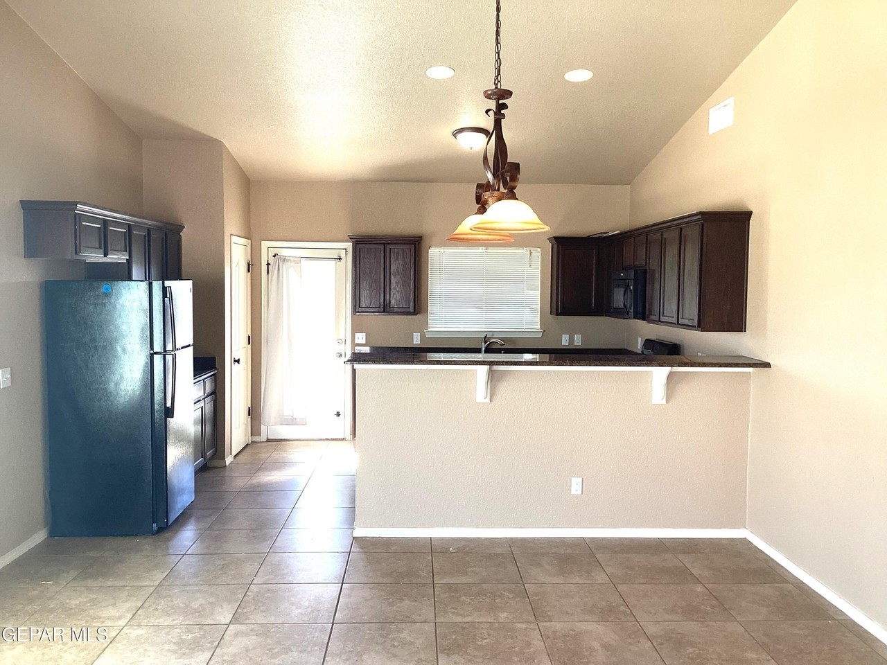 5914 Speyside Dr - Photo 6 of 15