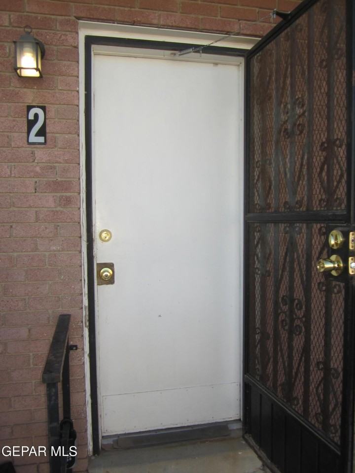 3606 Taylor Ave Apt 2 #2 - Photo 3 of 29