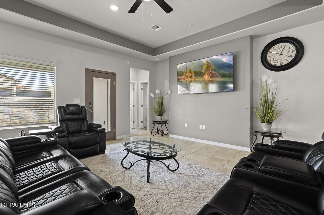 12405 Northumberg Dr - Photo 5 of 39