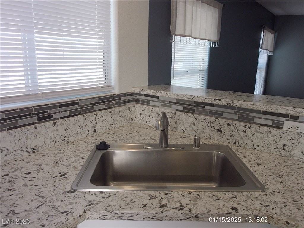 7332 Ribbon Ridge Ave - Photo 7 of 28