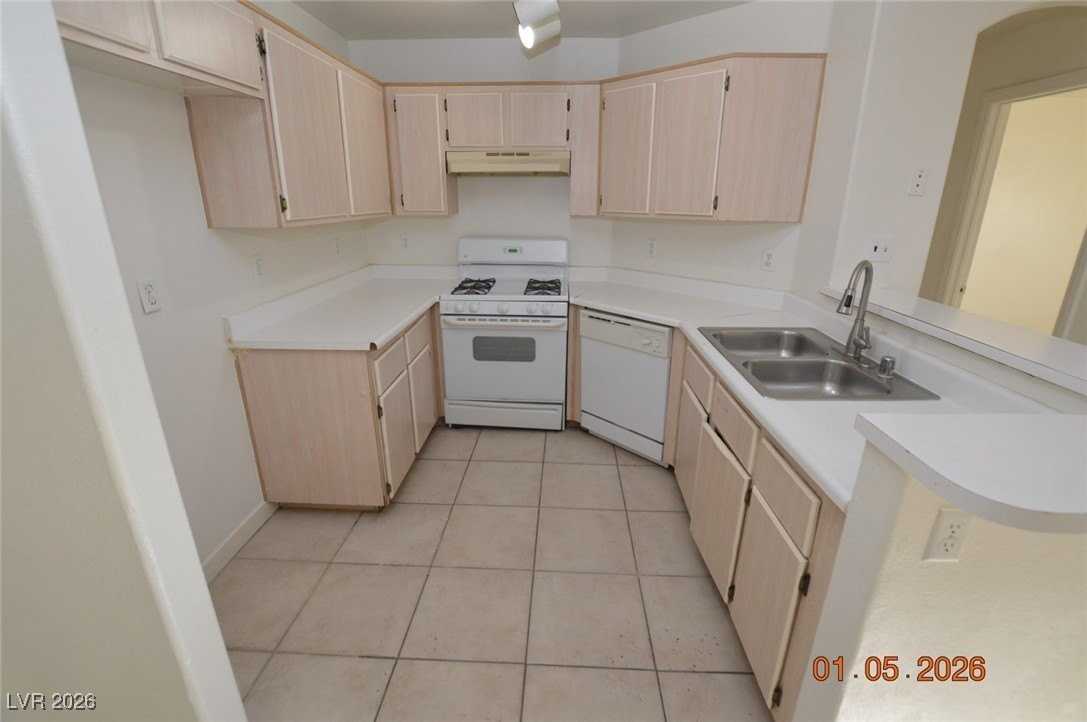 550 Roxella Ln #C - Photo 5 of 15