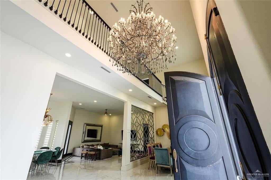 1107 Union Ct - Photo 2 of 21