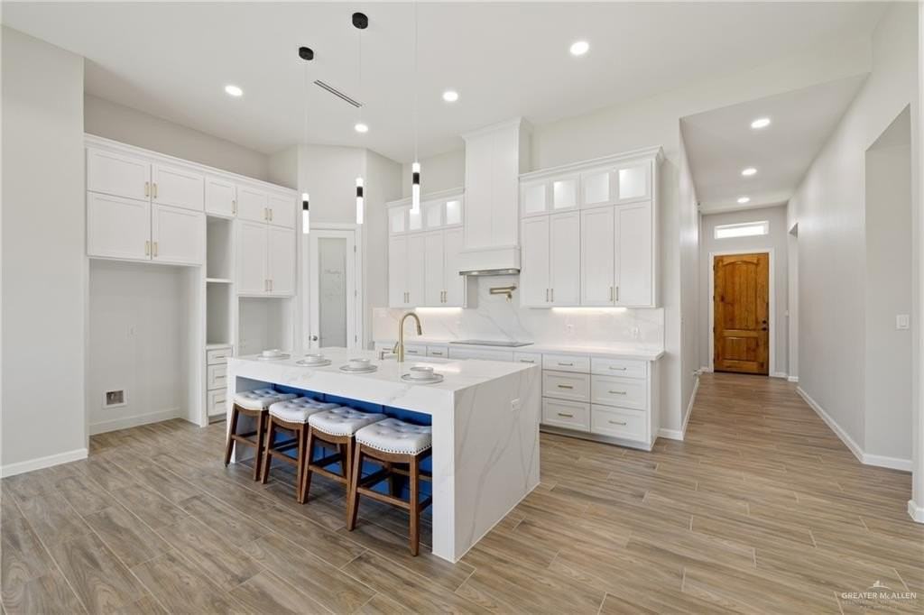 701 Grayson Ave - Photo 2 of 26