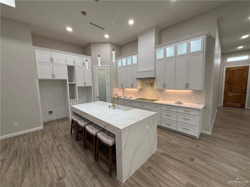 701 Grayson Ave - Photo 3 of 26