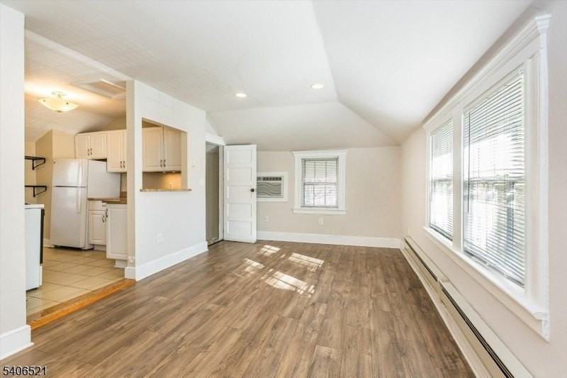 9 Lincoln St - Photo 7 of 24