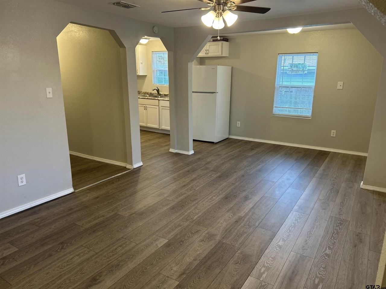 3018 Walton Rd - Photo 4 of 16