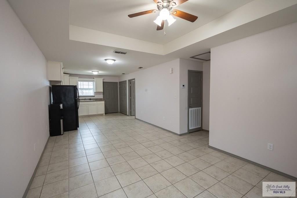 344 Clemente Ave #B - Photo 4 of 8