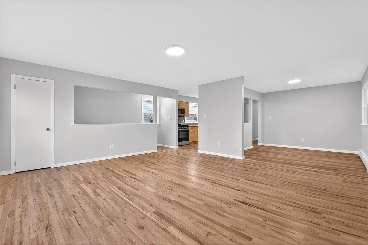 389 Manila Ave #2 - Photo 5 of 25