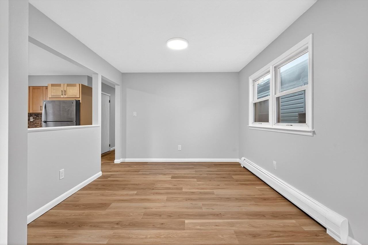 389 Manila Ave #2 - Photo 7 of 25