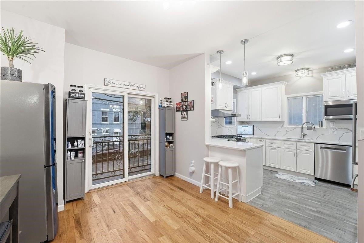 285 Terrace Ave #1 - Photo 6 of 30