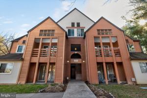 featured image of 4950 Columbia Rd