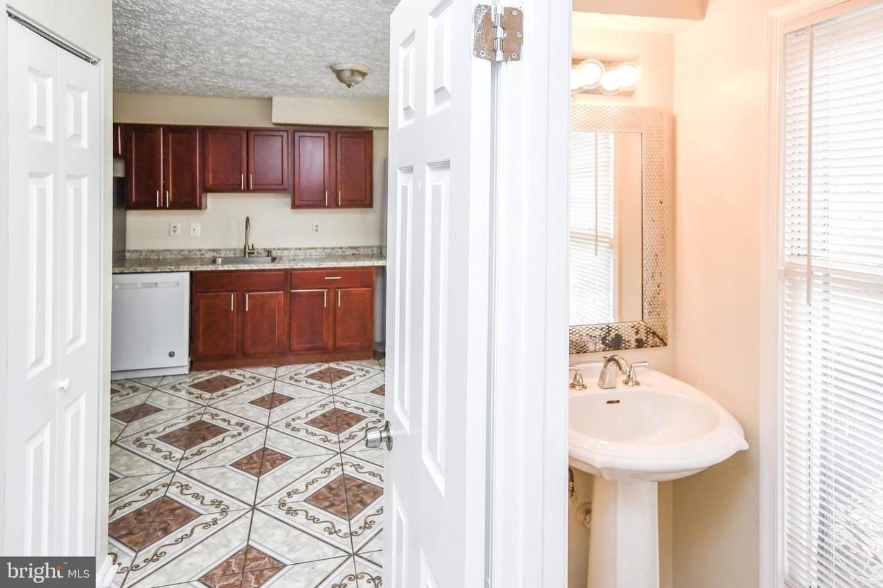 2115 N Anvil Ln - Photo 5 of 37