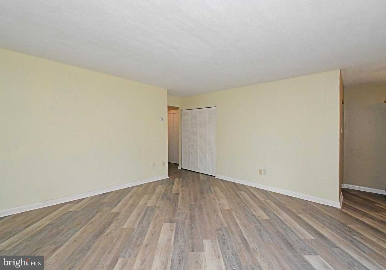 1605 Meadowview Ln - Photo 6 of 30