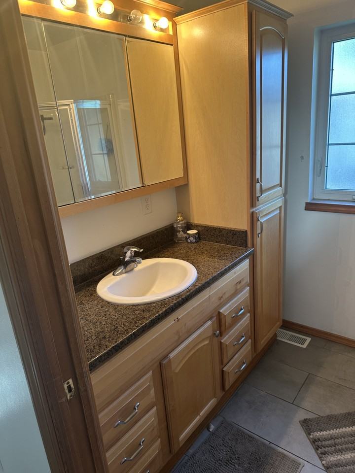 2009 Maurice Ave #1 - Photo 7 of 11