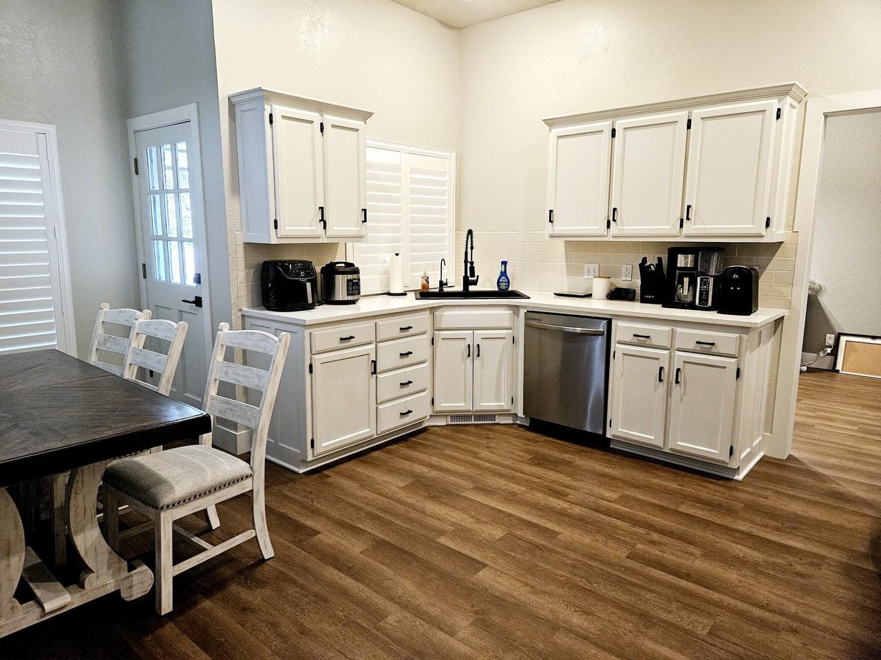 2010 Constitution Ave #1 - Photo 6 of 31