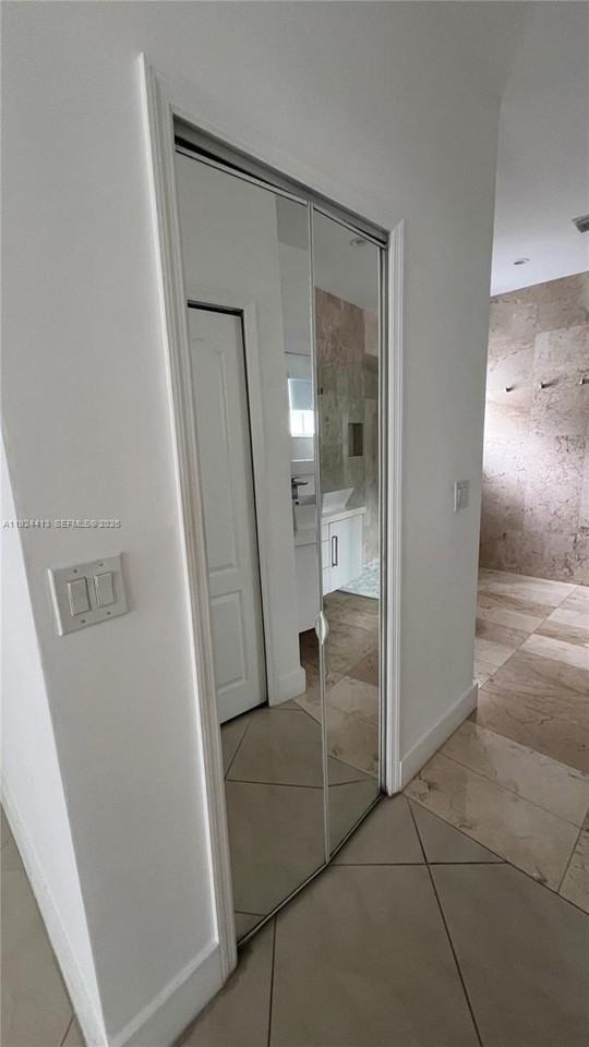 15446 Sw 23rd Ln #0 - Photo 3 of 27