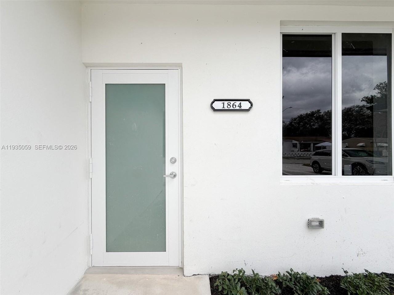 1864 Nw 91st St #1864 - Photo 4 of 15