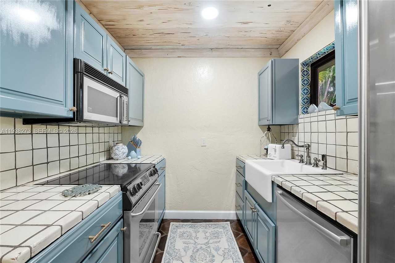 226 Chilean Ave #1-2 - Photo 6 of 36