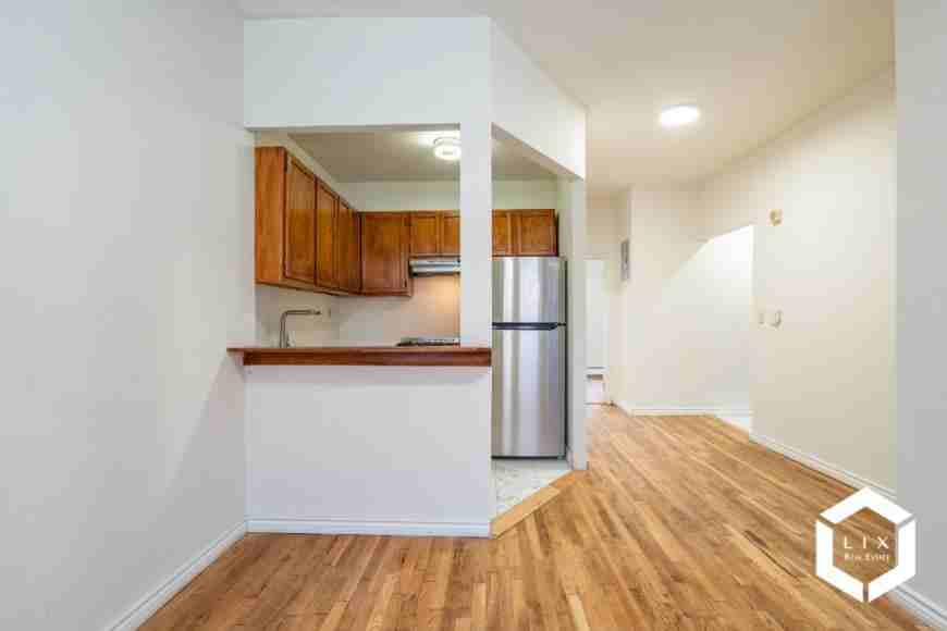 650 Classon Ave - Photo 2 of 10