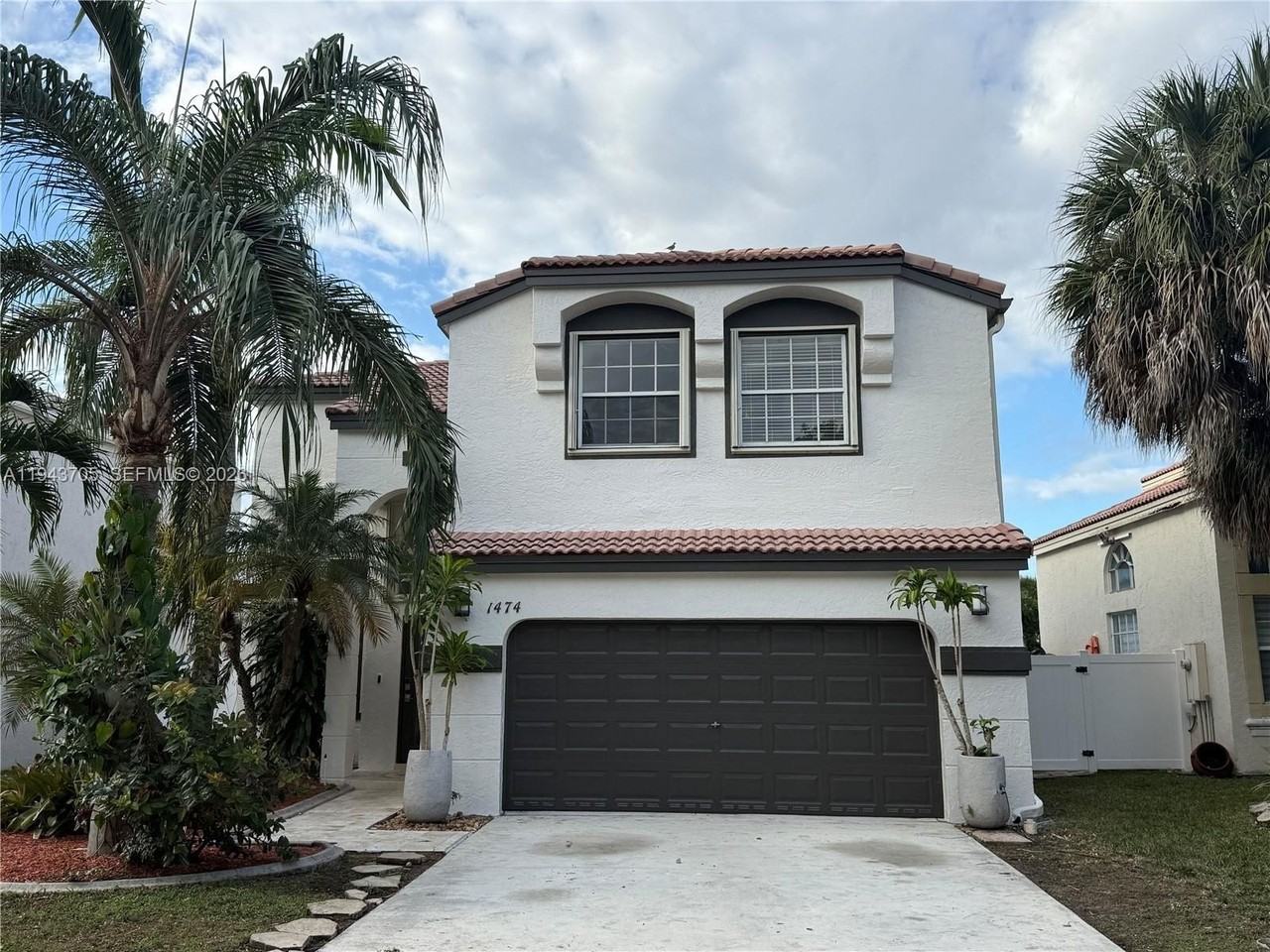 1474 Nw 153rd Ln #1474 - Photo 3 of 50