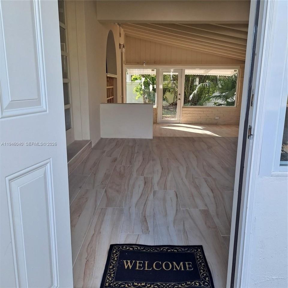 5840 Sw 51st St - Photo 2 of 15