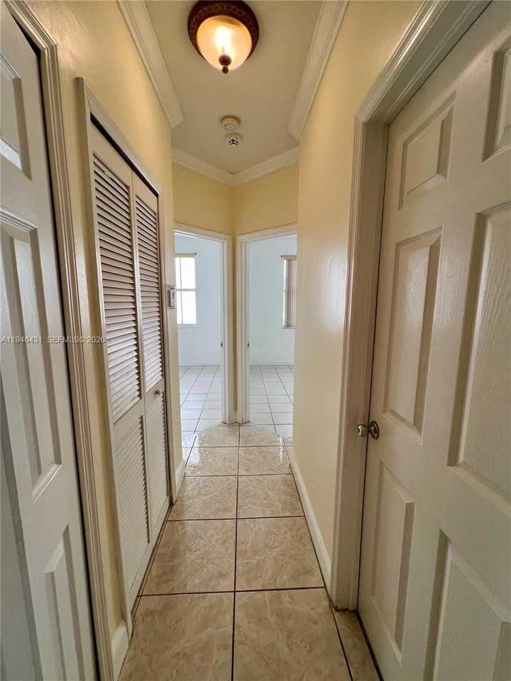 9047 Sw 161st Ter #9047 - Photo 6 of 17