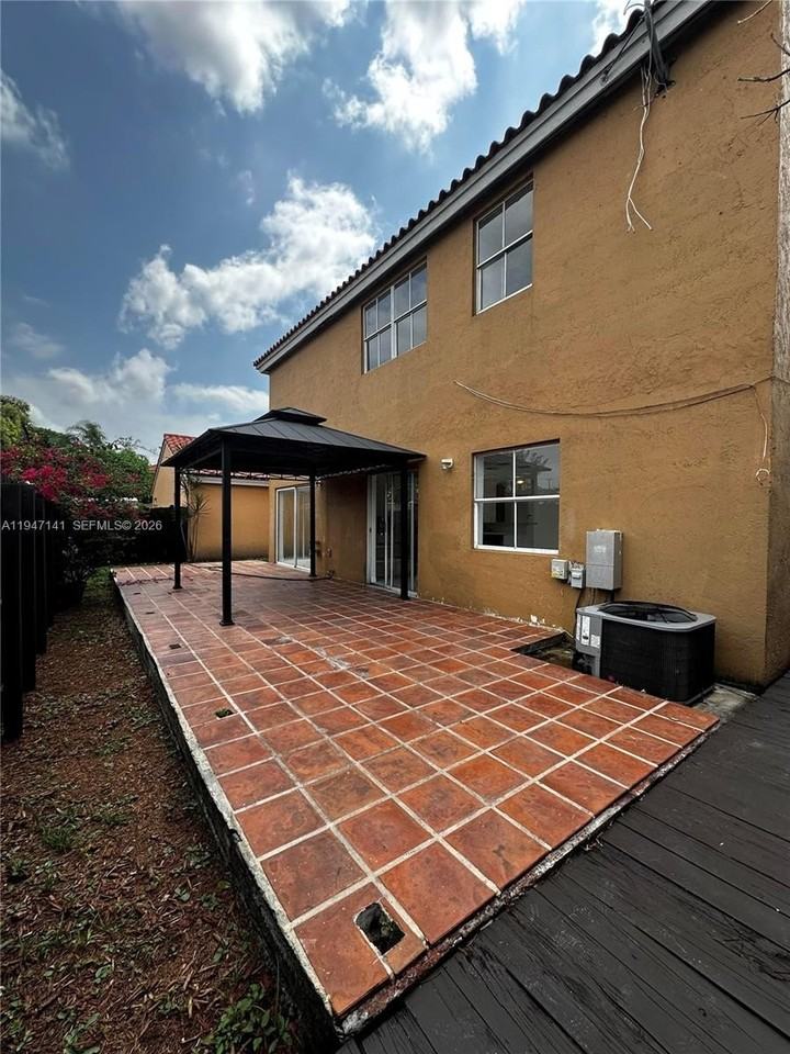 8417 Nw 1st Ter - Photo 2 of 18