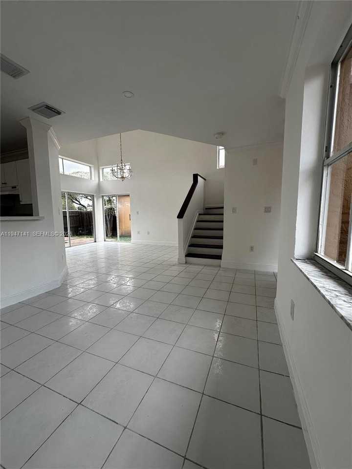 8417 Nw 1st Ter - Photo 5 of 18