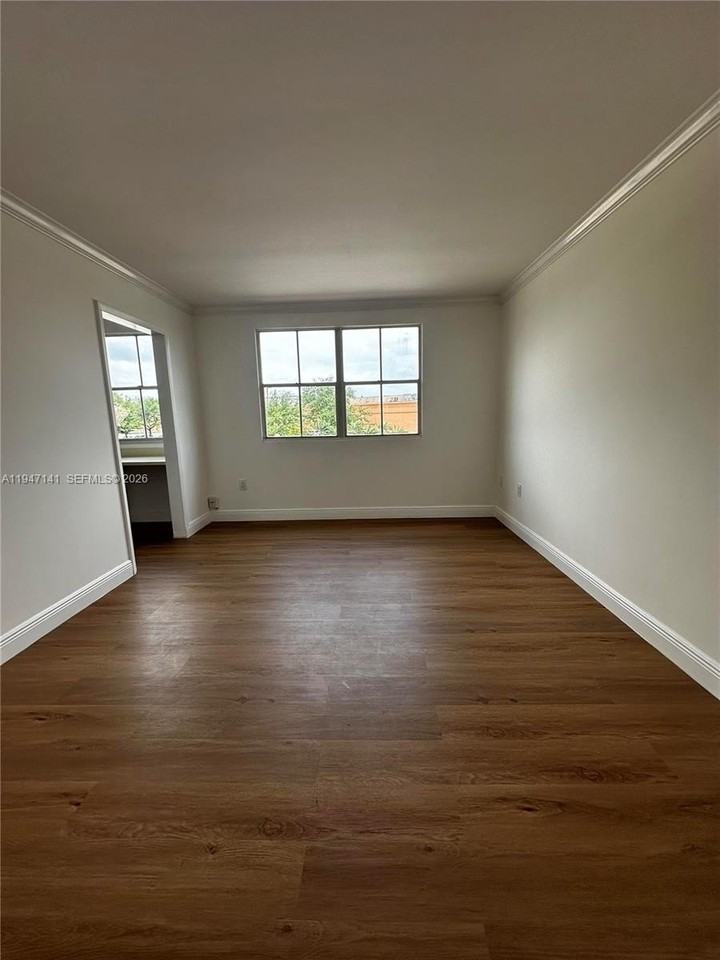 8417 Nw 1st Ter - Photo 6 of 18