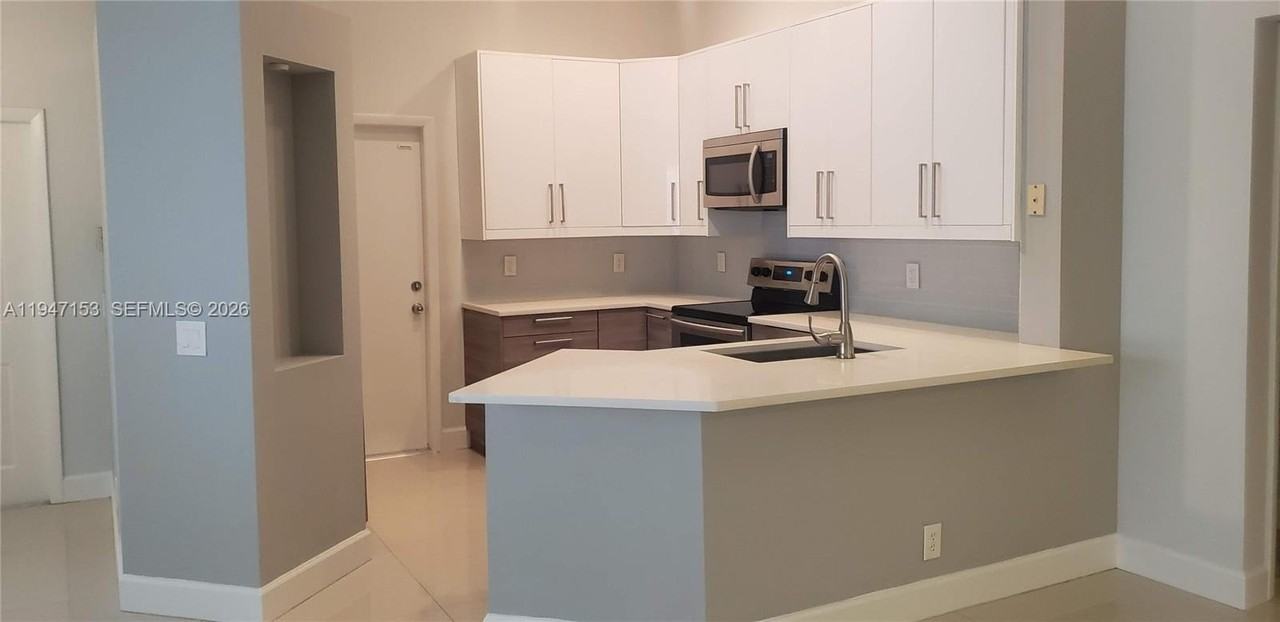 1628 Salerno Cir - Photo 2 of 32