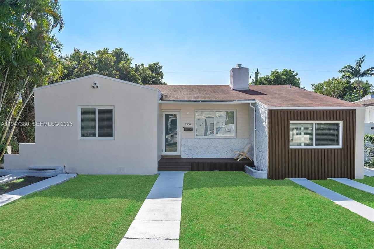 2350 Sw 26th St - Photo 3 of 50