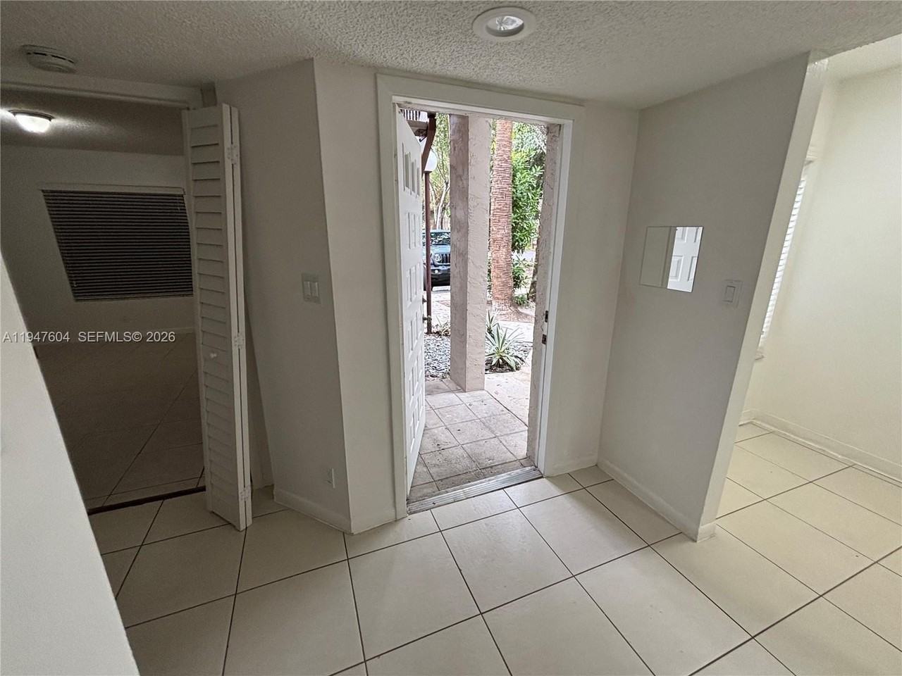 13850 Sw 93rd Ln #13850 - Photo 6 of 31