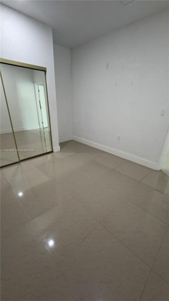 152XX Sw 22nd Rd #0 - Photo 5 of 7