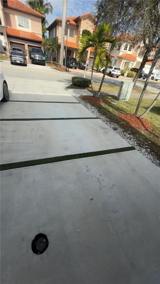 152XX Sw 22nd Rd #0 - Photo 7 of 7