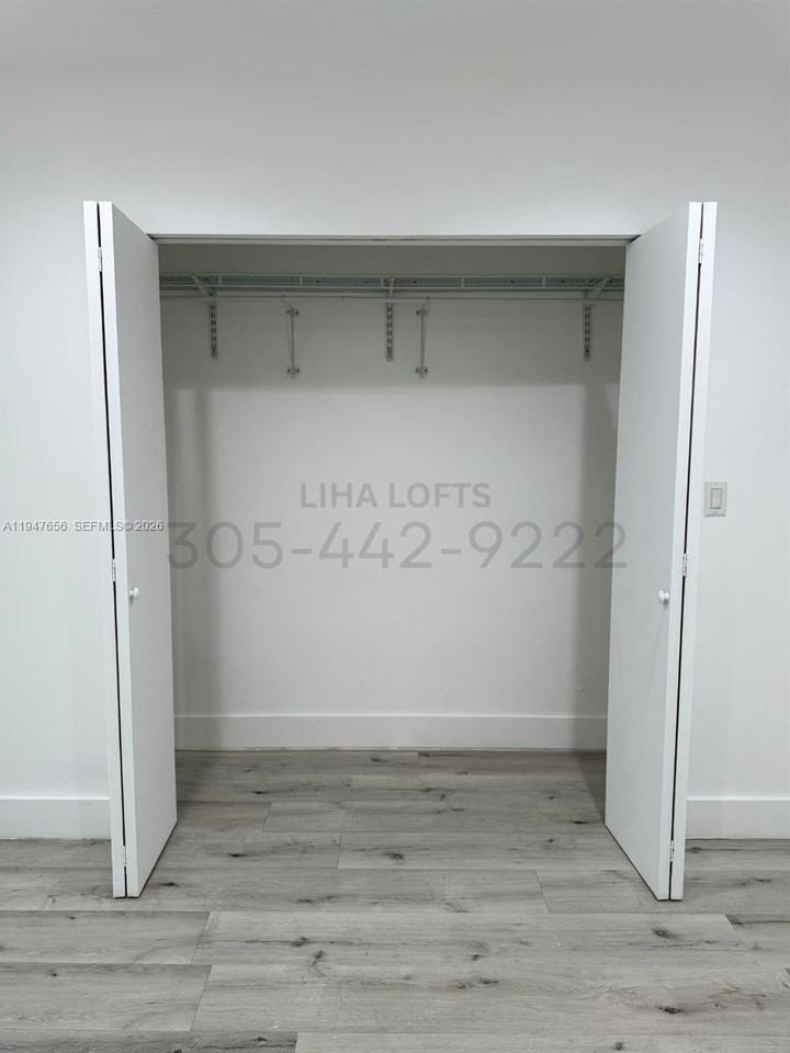 1650 Sw 3rd St #4 - Photo 5 of 10