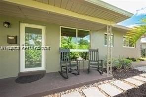 1532 Ne 39th St #0 - Photo 4 of 33