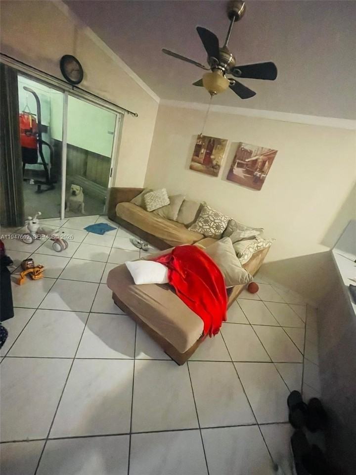 11458 Nw 91st Ct - Photo 6 of 13