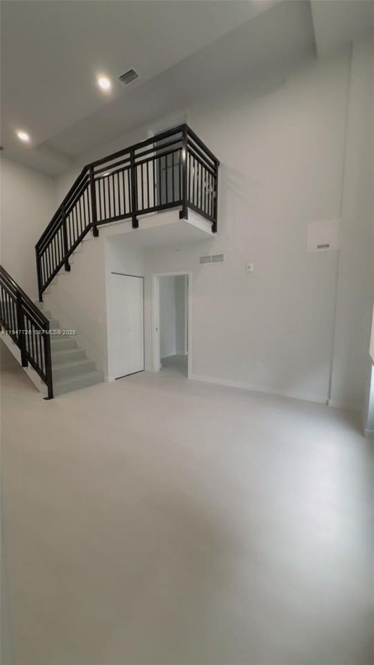 18300 Sw 98th Ave #102 - Photo 6 of 22