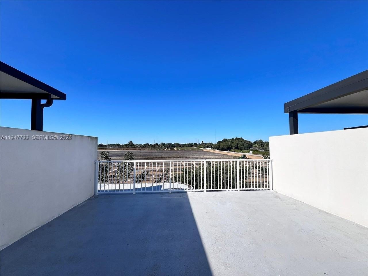 25649 Sw 144th Ave - Photo 2 of 25